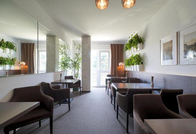 ホテル Centrum With Free Parking