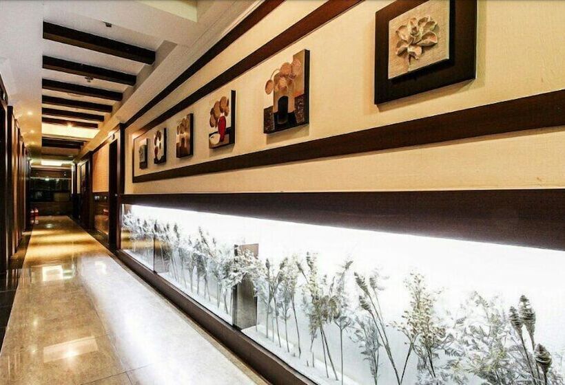 Hotel Charlot Castle