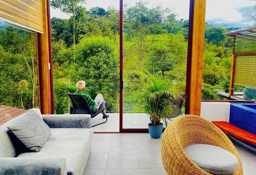 هتل Coffee Lodge Cristal Glamping & Spa