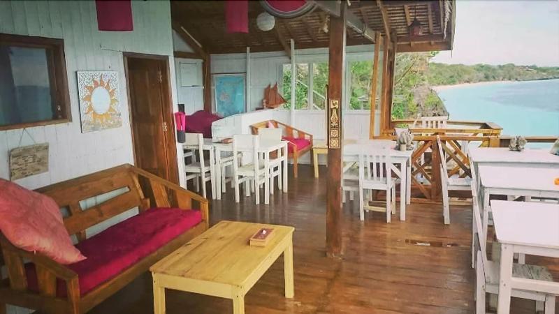 호텔 Cosmos Bungalows