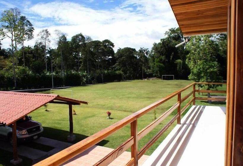 هتل Hosteria Farallon