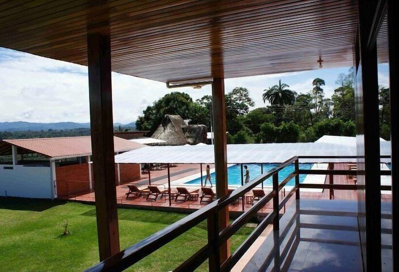 هتل Hosteria Farallon