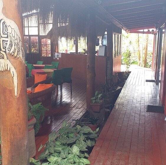 Kaimana Inn Hotel Restaurant