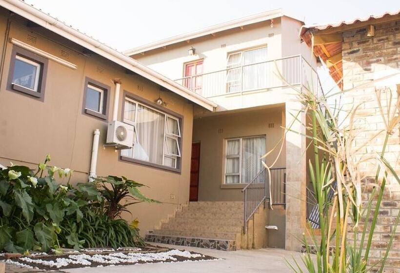 בית מלון כפרי Lilitha Guest Lodge & Conferencing