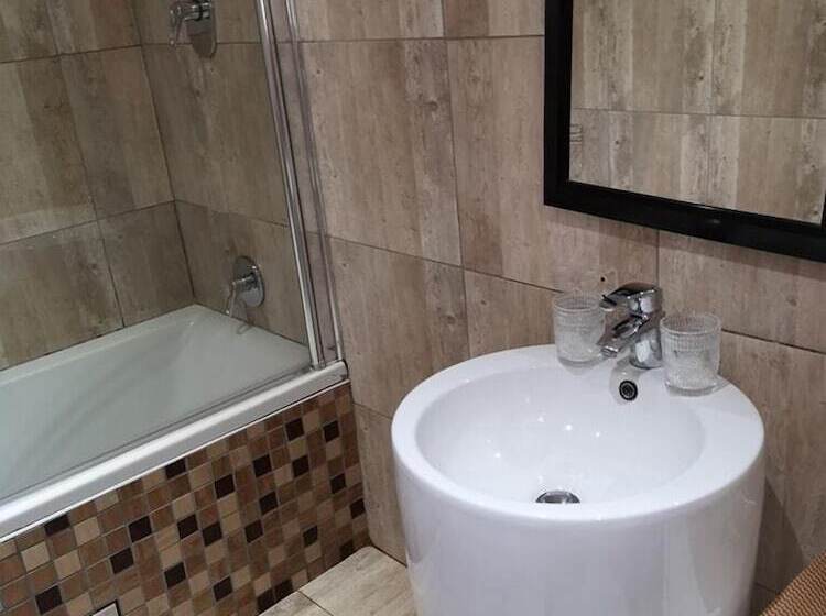 בית מלון כפרי Lilitha Guest Lodge & Conferencing