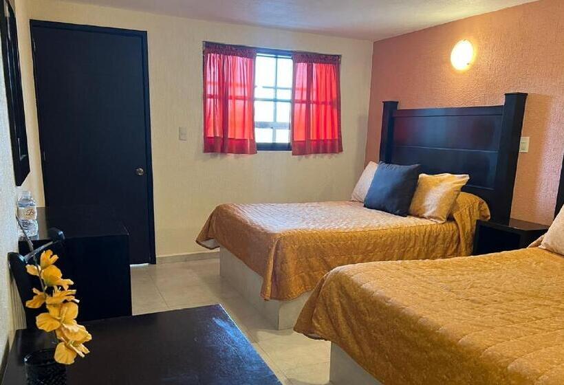 فندق Posada Real