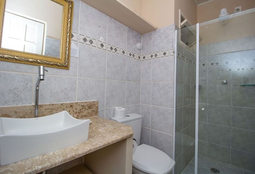 هتل Pousada Via Brasil