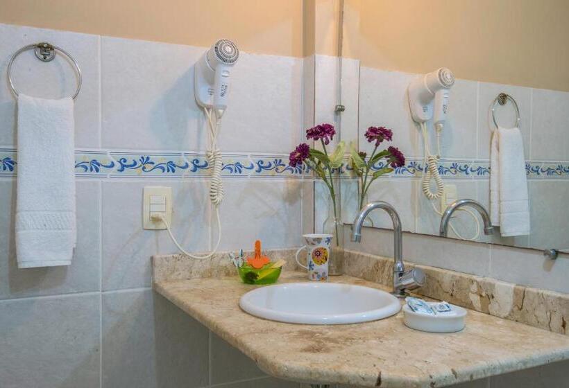 هتل Pousada Via Brasil