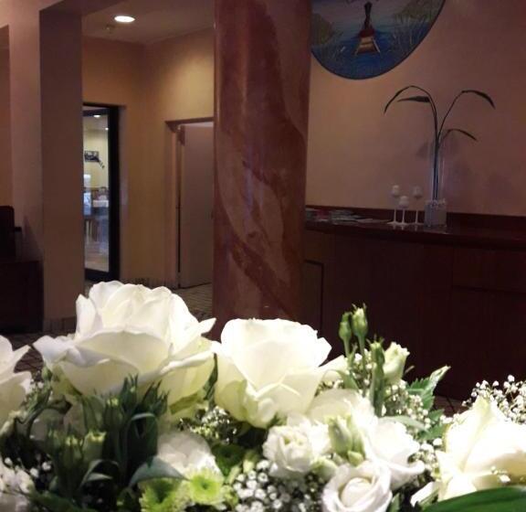 בית מלון כפרי Stazione Sul Lago Di Iseo