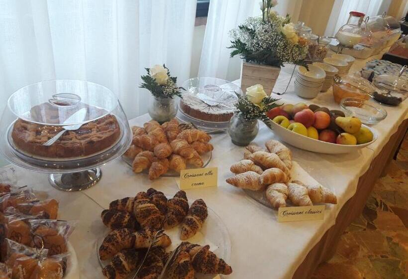 ホテル Stazione Sul Lago Di Iseo