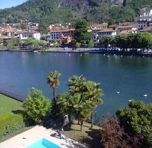 בית מלון כפרי Stazione Sul Lago Di Iseo