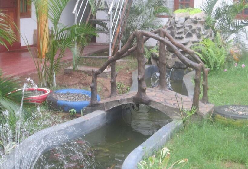 ホテル Thirumalai Park