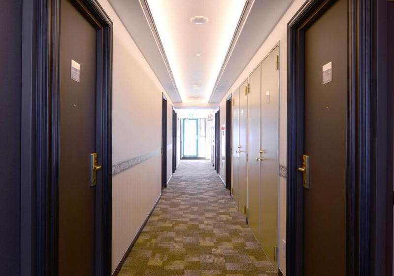 호텔 Toyoko Inn Jr Kobe-eki Kita-guchi