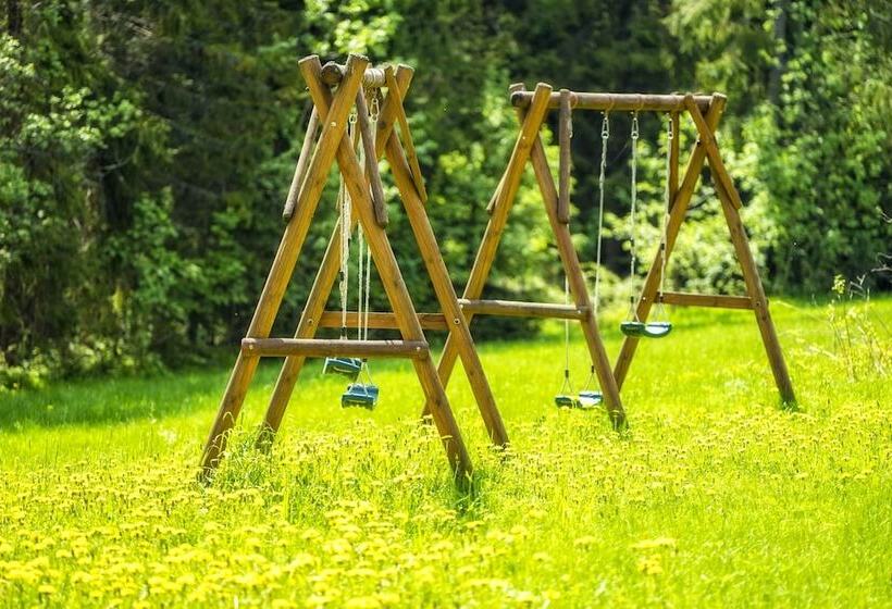 Zespół Tatry   Hotel Tatry I Budynek Turystyczny