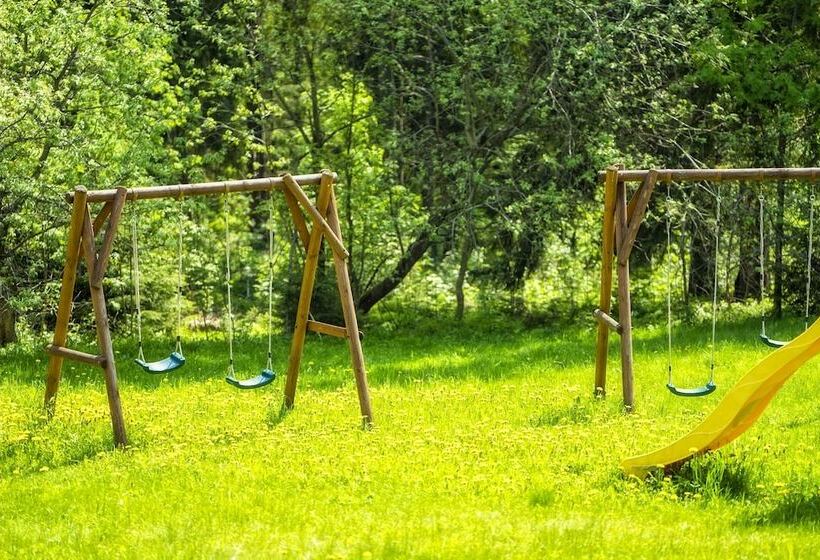 Zespół Tatry   Hotel Tatry I Budynek Turystyczny