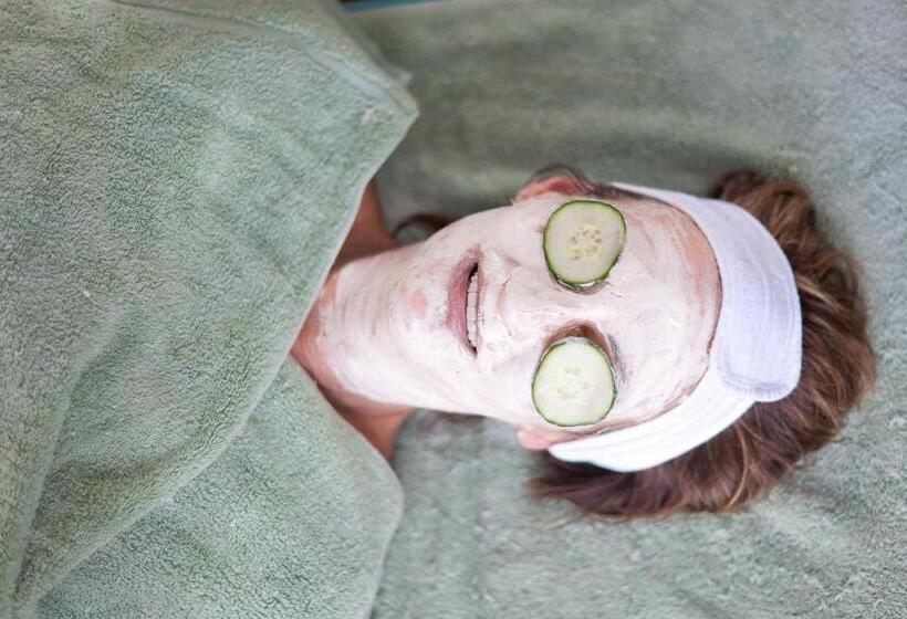 Lady Loch Country House