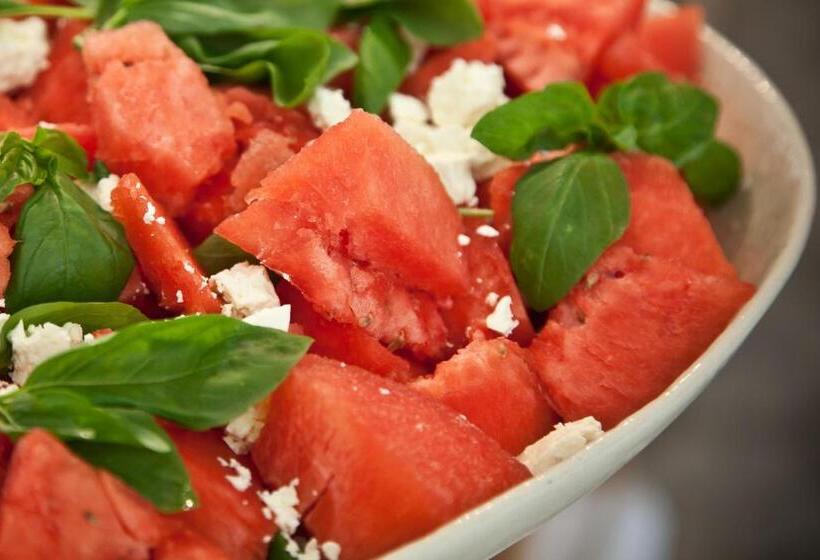 Lady Loch Country House