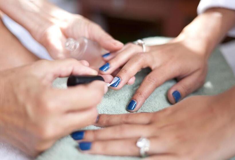 Lady Loch Country House