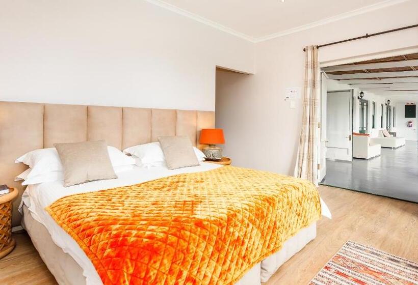 Lady Loch Country House