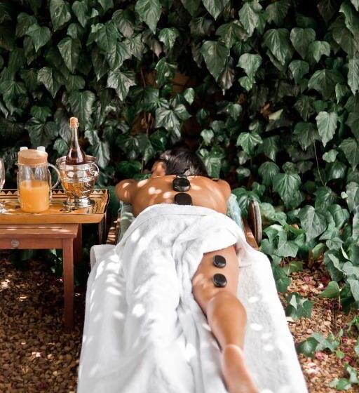 Lady Loch Country House