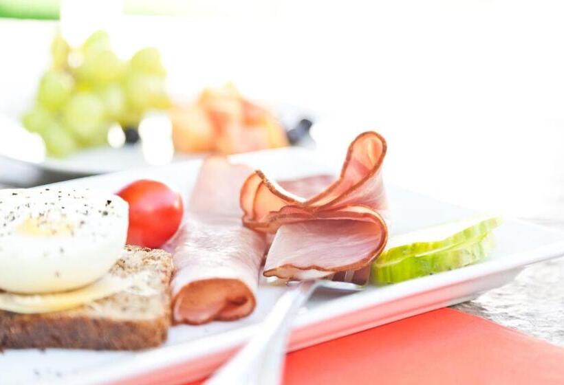 Lady Loch Country House