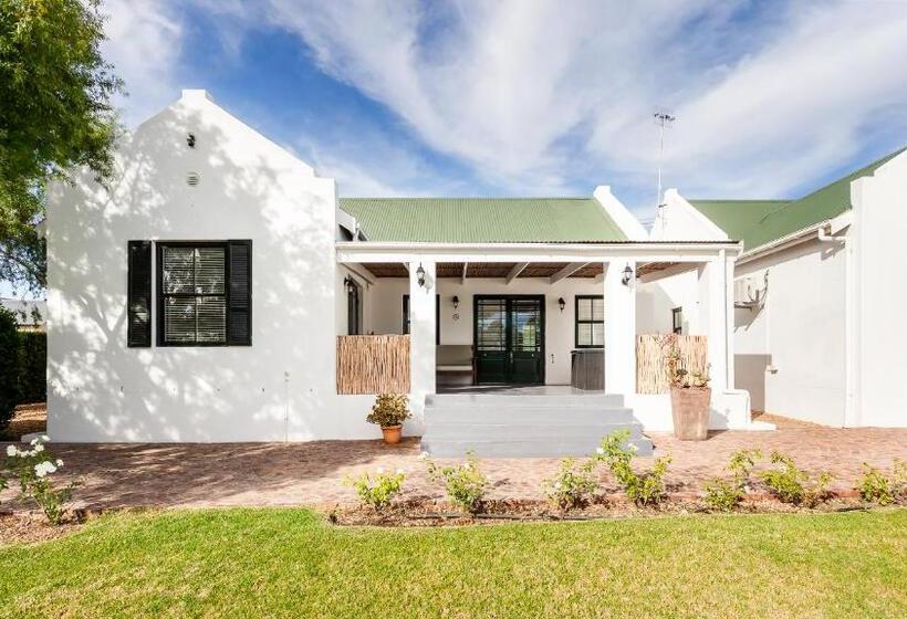 Lady Loch Country House