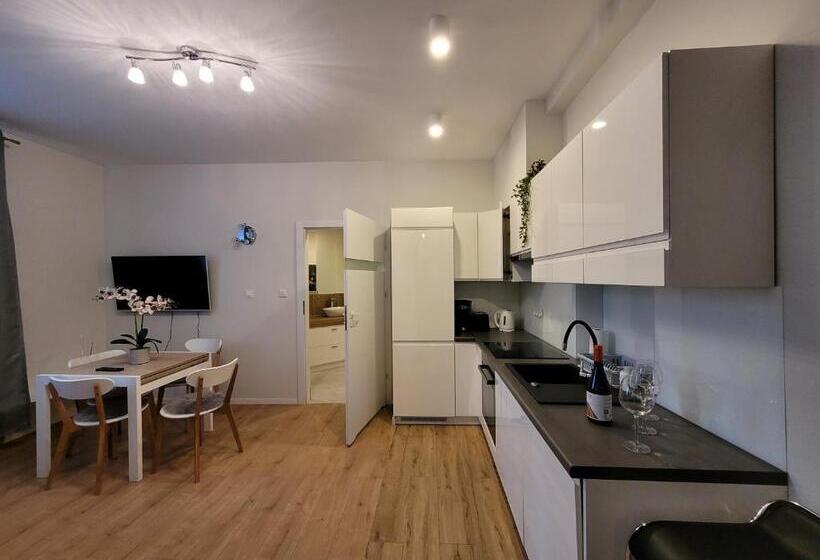 Old Town Residence Bis