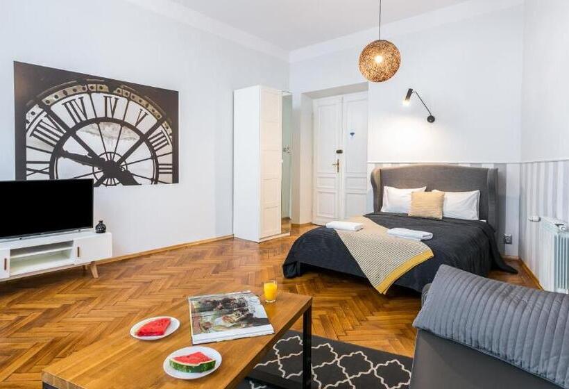 Old Town Residence Bis