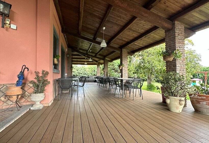 Ottomood B&b And Apartments