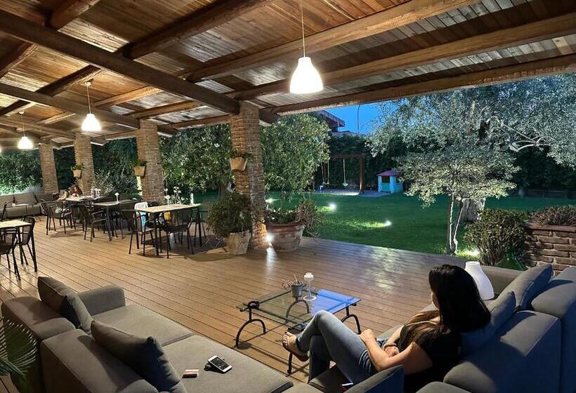 Ottomood B&b And Apartments