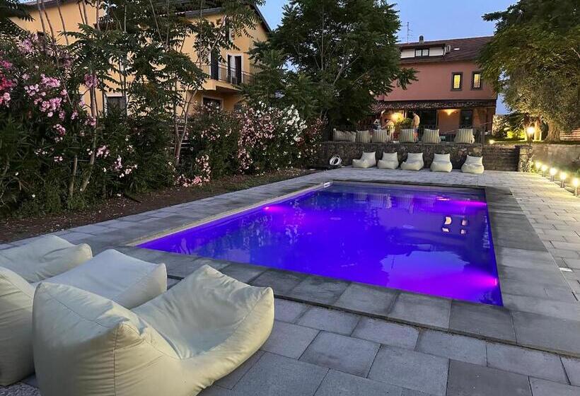 Ottomood B&b And Apartments