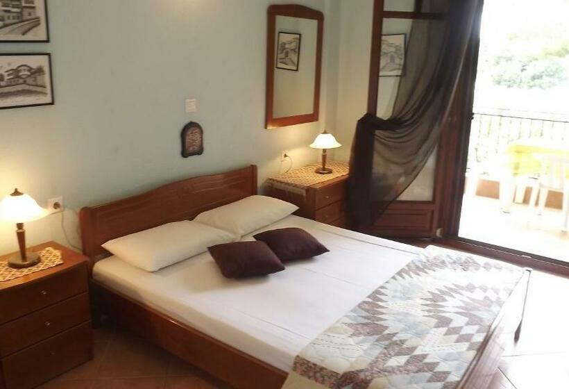 Pefka Studios & Apartments