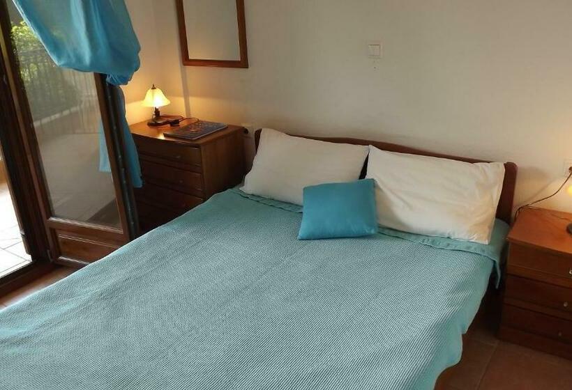 Pefka Studios & Apartments