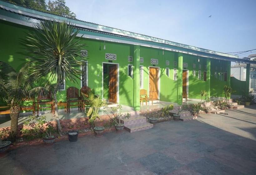 פנסיון Bira Panda Beach 1