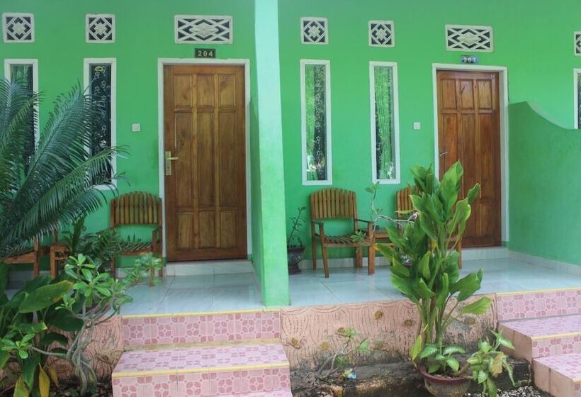 פנסיון Bira Panda Beach 1