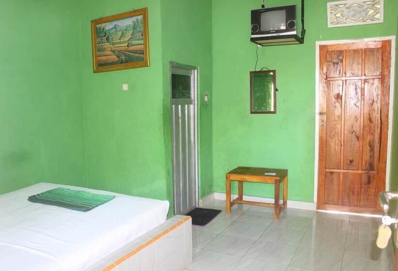 פנסיון Bira Panda Beach 1