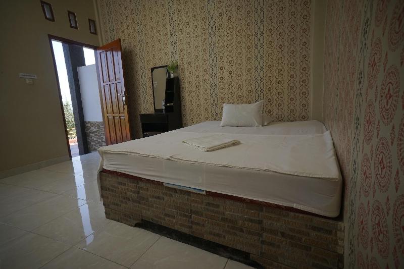 פנסיון Bira Panda Beach 1