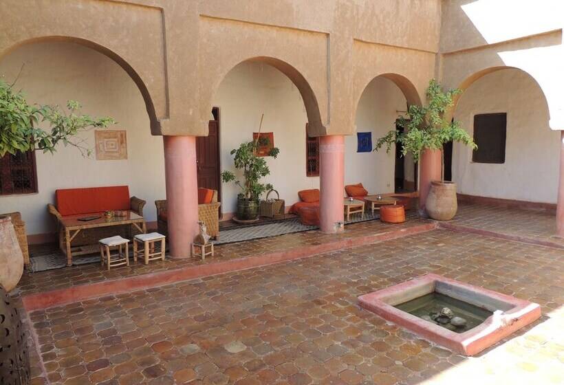 پانسیون Dar Qamar