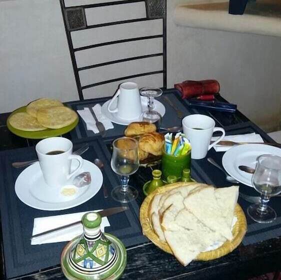 پانسیون Dar Qamar