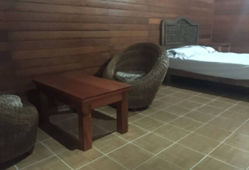 펜션 Los Fundadores Estancia Ecológica