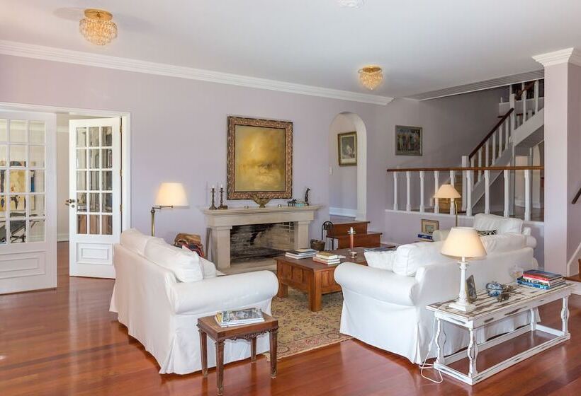 پانسیون Quinta Do Cabo Guesthouse