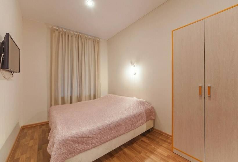 Samsonov Hotel On Goncharnaya 8