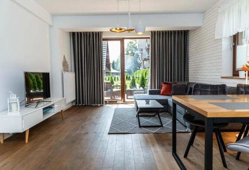 Szymoszkowa Residence