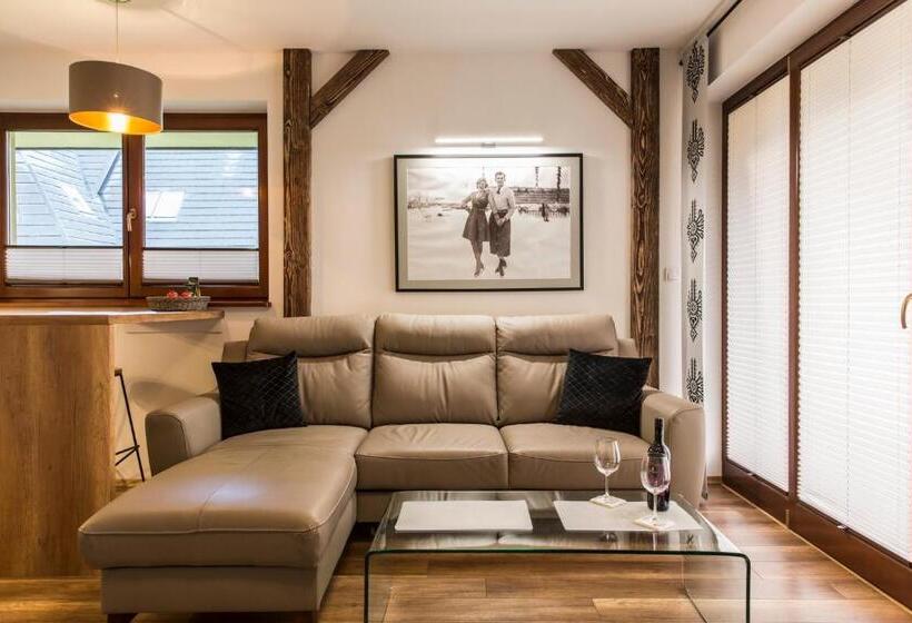 Szymoszkowa Residence