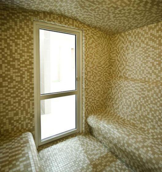 Szymoszkowa Residence