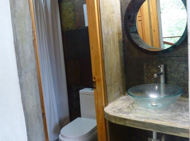 Villa Vento Surf Santa Catalina   Hostel