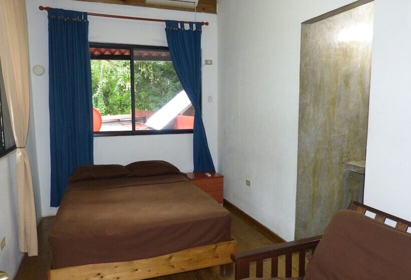 Villa Vento Surf Santa Catalina   Hostel