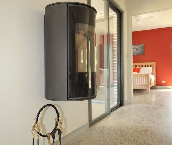 3 Bells Alpine Cottage