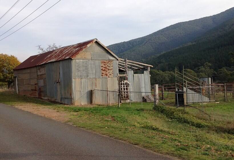 3 Bells Alpine Cottage