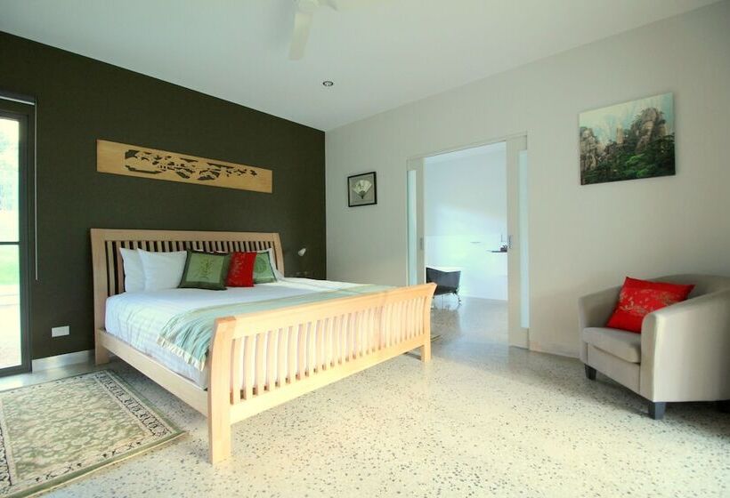 3 Bells Alpine Cottage